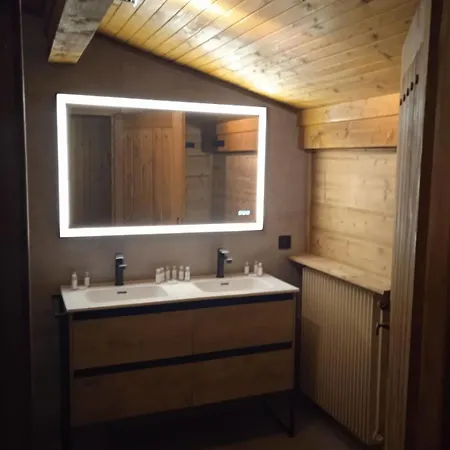 Chalet Sumptuous With Breathtaking Mountain Views Megève